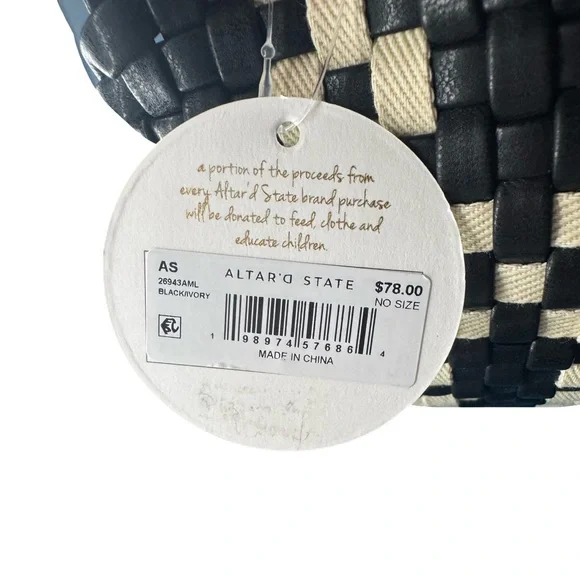 Altar’d State Woven Checkered Crossbody Bag - Picture 6 of 7